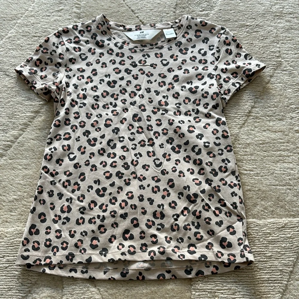 3 Hello Kitty T-shirts NWT size 6X-7 - Picture 3 of 6